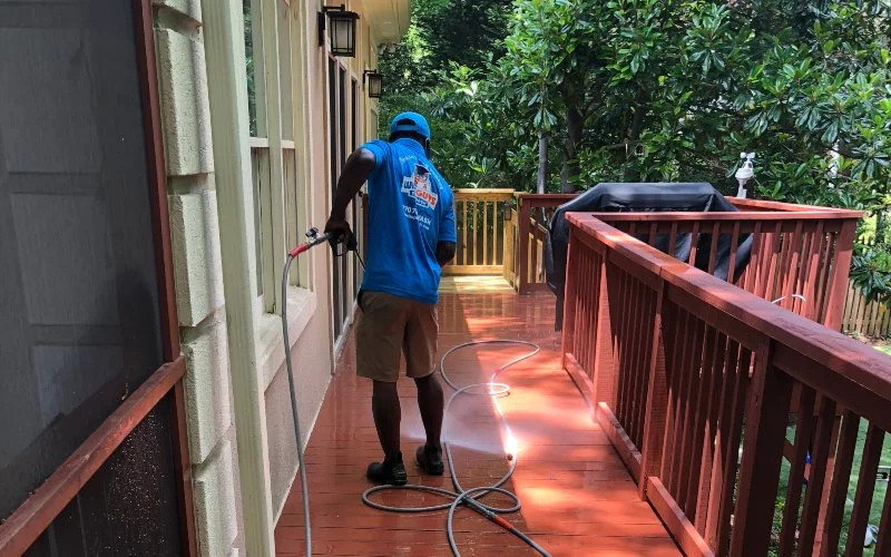 Pressure Washing Service Provider 