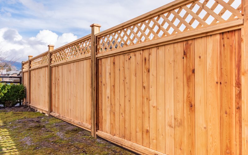 wooden brown fence