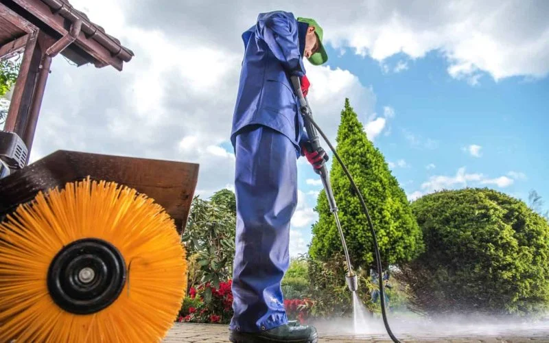 Roof Cleaning